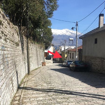 Grandpa'S Home Gjirokastër Exterior foto